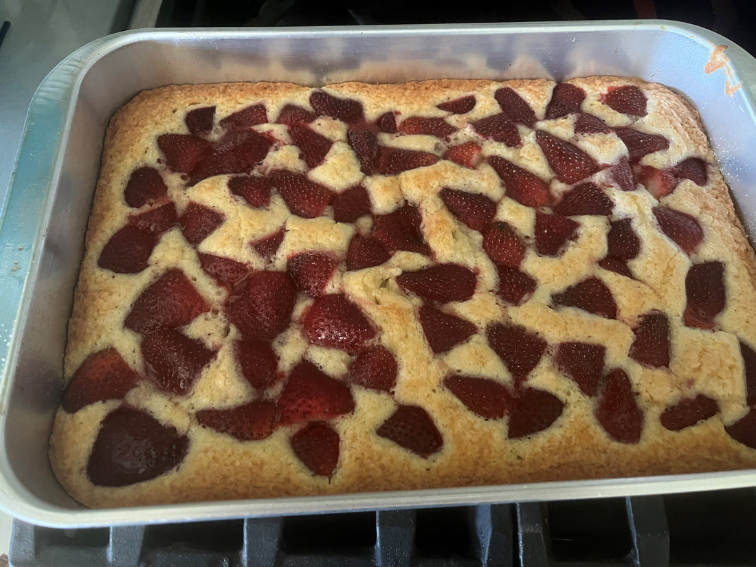 Strawberry Cake with Organic Vanilla Bean Paste from Vanilla Bean Project