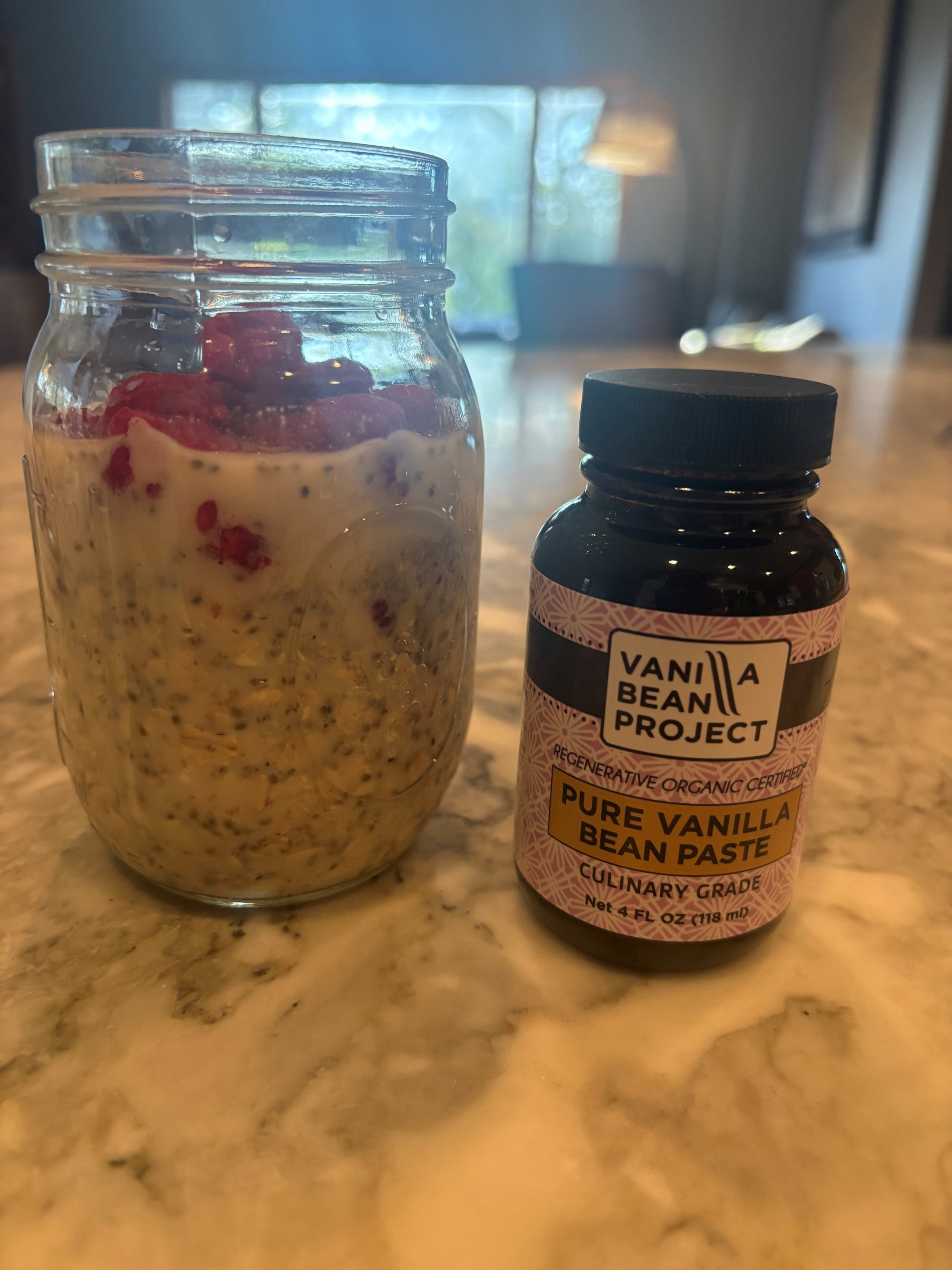 Overnight Oats with Vanilla Bean Paste